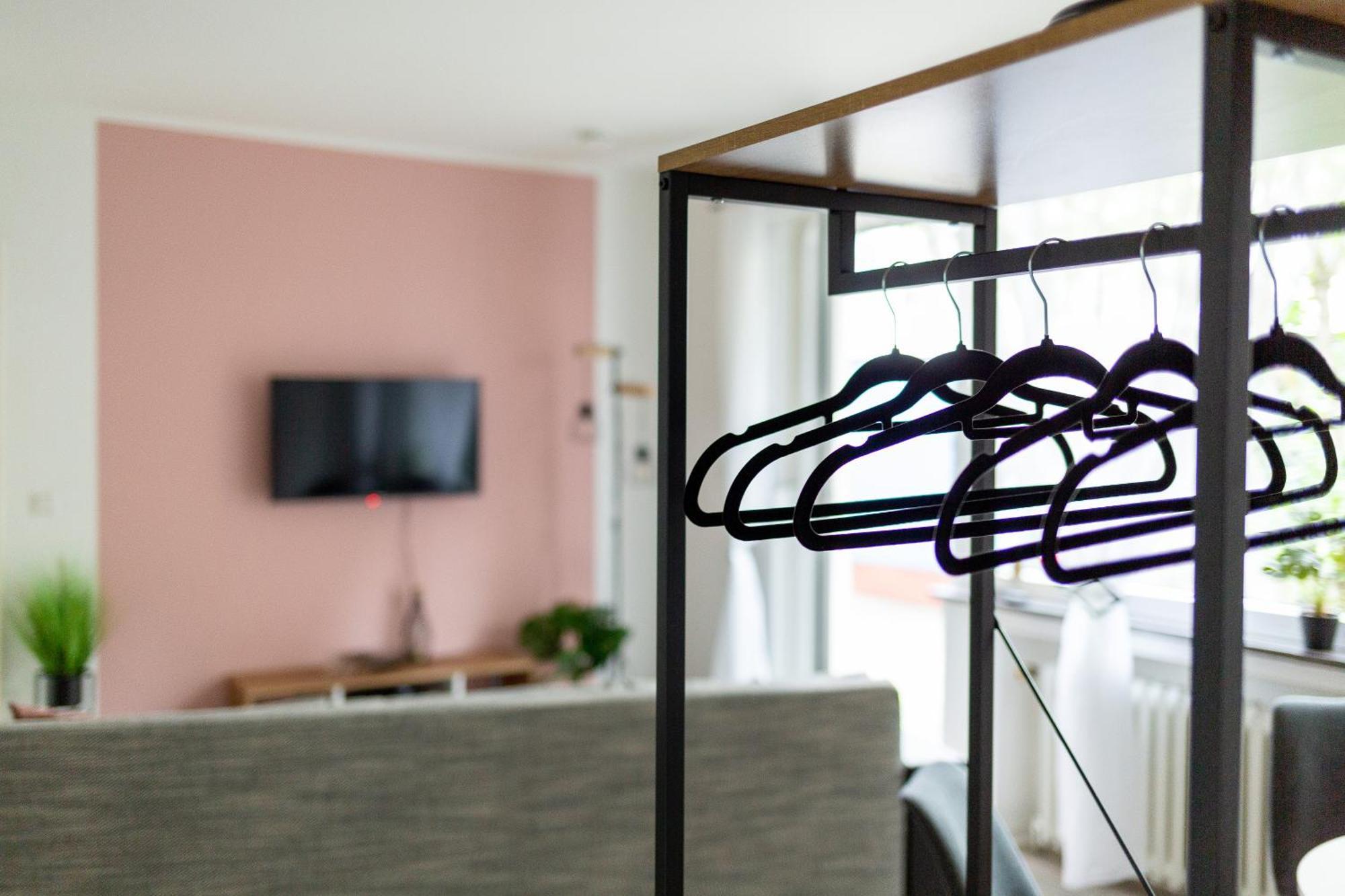 Best Stay Moderne Stadtwohnungen In Huenfeld - Kueche, Schlafsofa, Terrasse Oder Balkon Wlan Smart Tv Kültér fotó